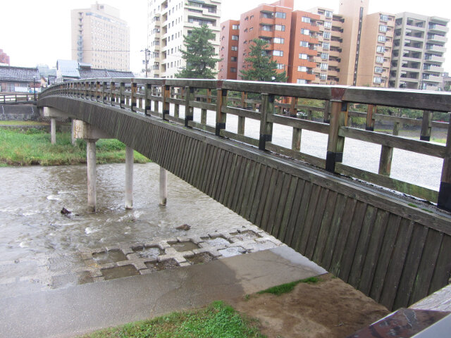 金澤．浅野川 梅の橋