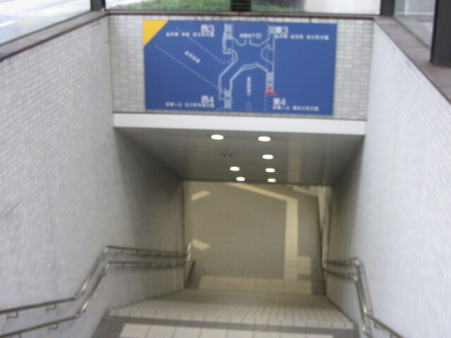 金澤．金沢駅通り 人行隧道入口
