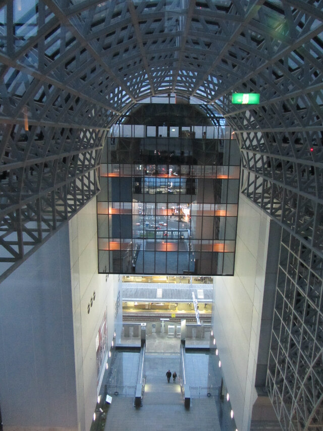 京都火車站．空中徑路 Skyway 東廣場出入口