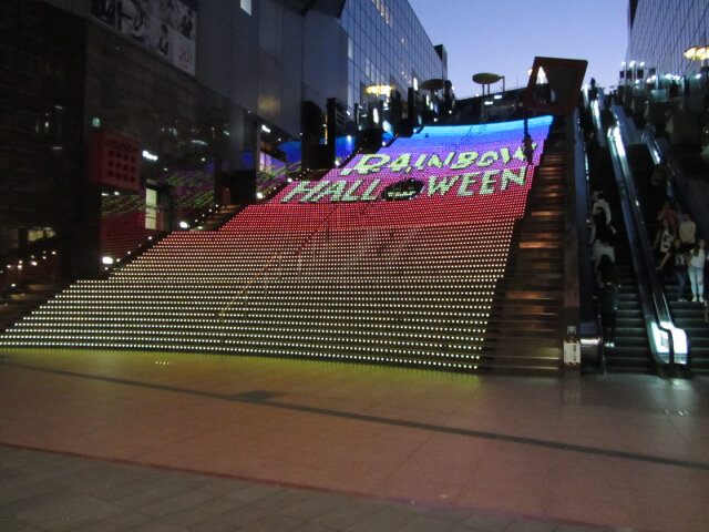 京都駅 晚上階梯燈光表演