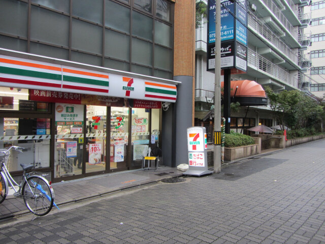 APA 飯店-京都站堀川通 旁的便利店
