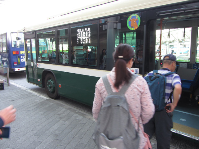 静岡駅北口前11號乘場 往日本平42號巴士 