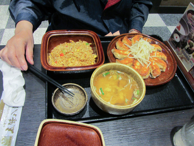 靜岡縣熱海市 熱海駅商場3F 五味八珍餐廳 餃子定食晚餐