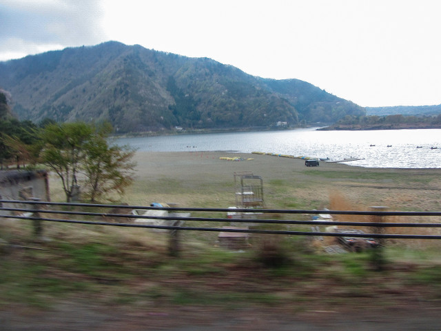山梨縣 富士五湖之一的本栖湖