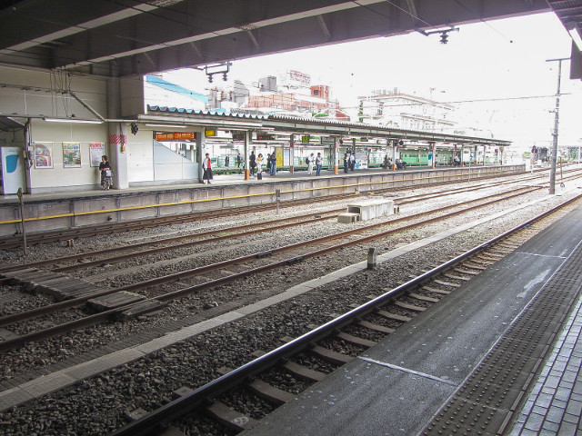 東京都．拝島駅 月台