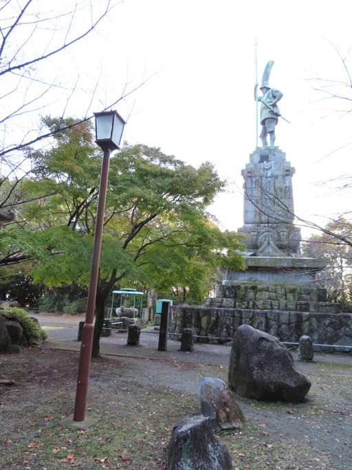 熊本市‧本妙寺‧加藤清正銅像