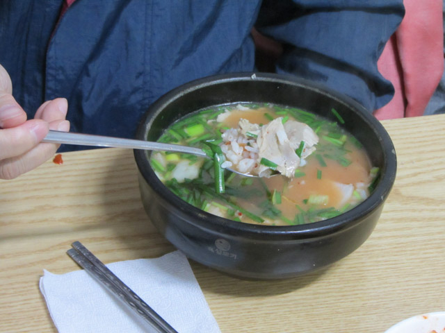 韓國釜山站附近便宜餐廳 豬肉湯飯