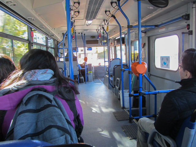 韓國安東河回假面博物館 乘免費接駁巴士往安東河回村