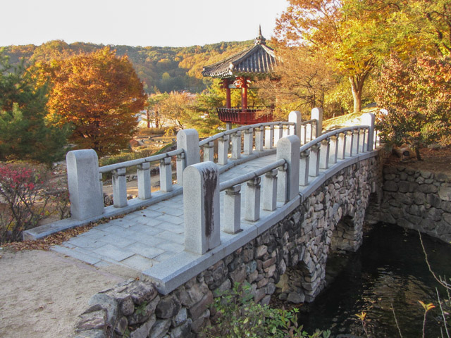 韓國安東民俗村 (안동민속촌Andong Folk Village) 三孔石橋