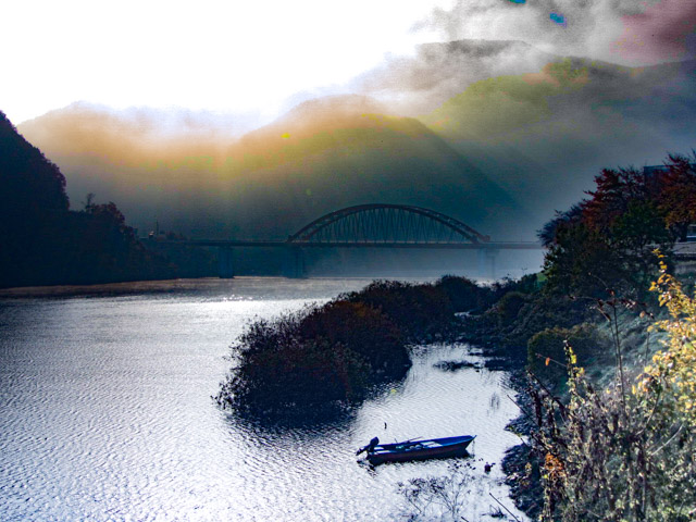 韓國丹陽 南漢江 清晨山巒雲霧纏繞景色