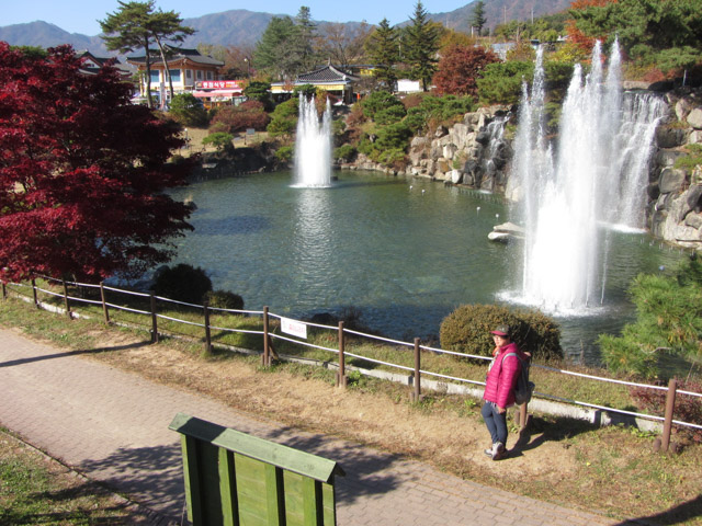 韓國榮州 浮石寺瀑布公園 秋天紅葉景色