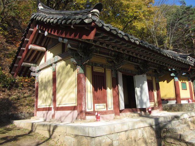 韓國榮州浮石寺 應真殿、慈忍堂