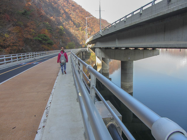 韓國丹陽 沿道田橋步行往島潭三峰