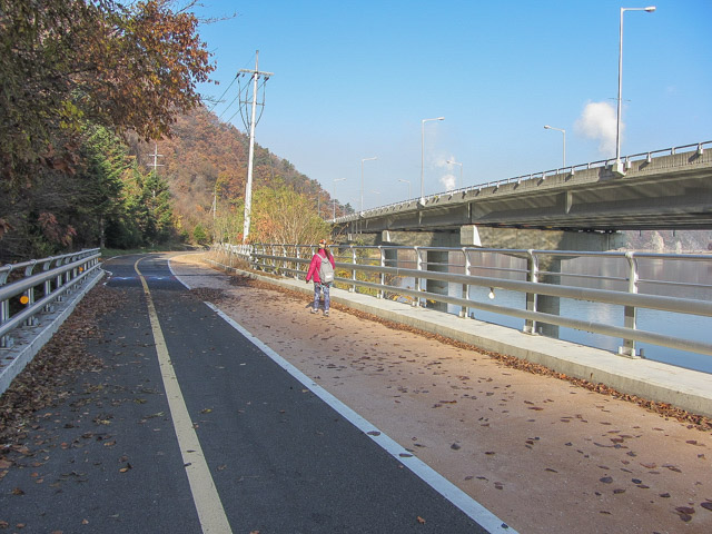韓國丹陽 沿道田橋步行往島潭三峰