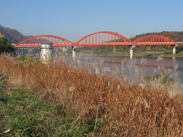 韓國丹陽南漢江 三峰大橋、丹陽生態體育公園