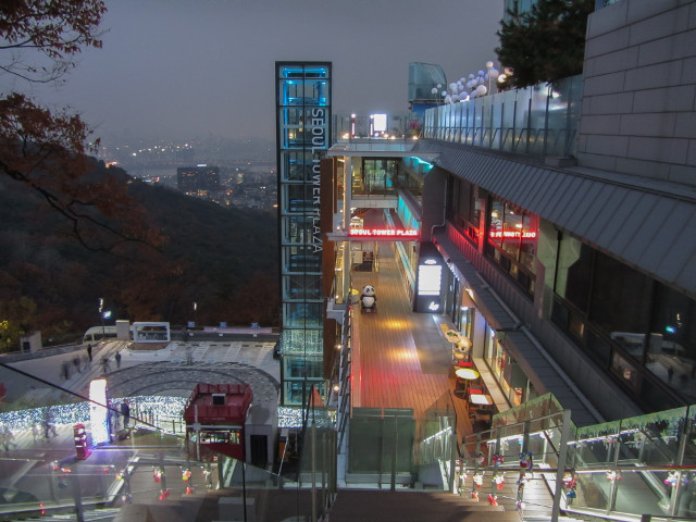 韓國首爾南山 首爾塔電梯