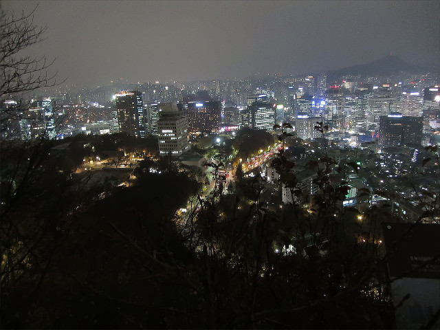 韓國首爾 南山公園  蠶頭峰 PHOTO ISLAND 展望台 俯瞰首爾夜色