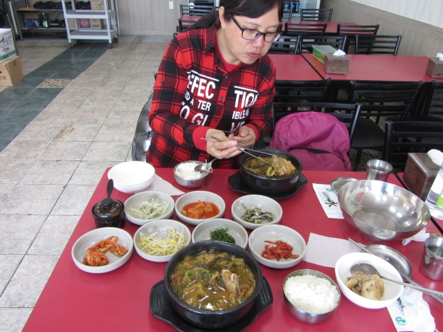 韓國木浦市．木浦火車站附近餐館 豬骨湯飯