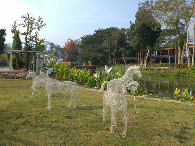 泰國 拜縣 (Pai) Baan Kung Kang De Pai 風車酒店 歐陸式風格花園