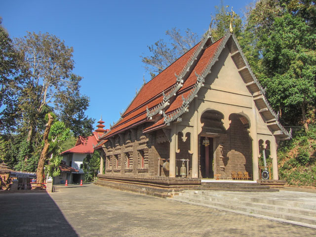 泰國金三角公園 Wat Phra That Pu Khao