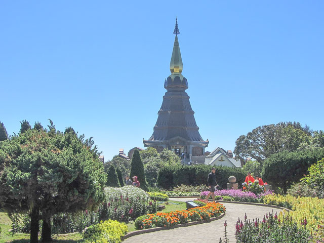 泰國 茵他儂國家公園 (Doi Inthanon National Park) - 國王塔(Naphamethanidon Pagoda)