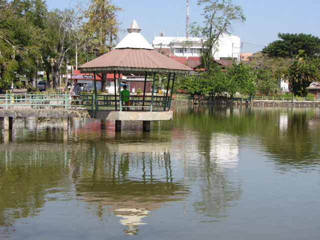 泰國北部湄宏順市 (Mae Hong Son) Chong Kham 湖 Nong Chong Kham Public Park