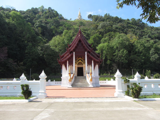 清萊美斯樂 Wat Santikhiri 寺廟