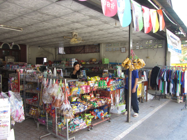 泰國 Chom Thong (宗通)鄉村商店
