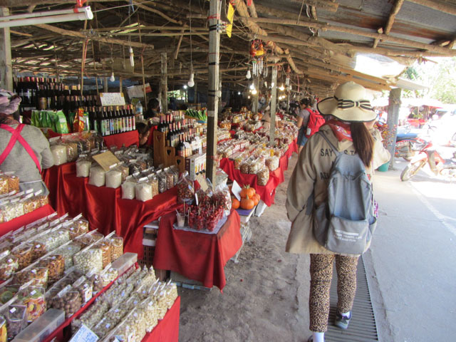 泰國 茵他儂國家公園 (Doi Inthanon National Park) - 少數民族市集 (Tribal Market)