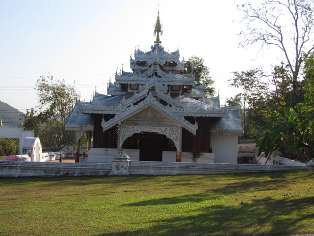 泰國北部湄宏順 (Mae Hong Son) Wat Phra Non (วัดพระนอน)