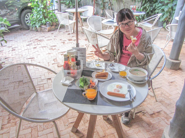 泰國清邁 塔佩歡樂屋 (Thapae Happy House) 餐廳 自助早餐