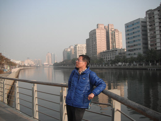 台南運河畔 安平路