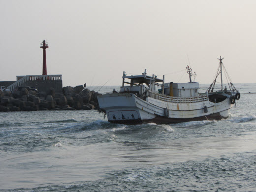 台南安平漁港防波堤 燈塔