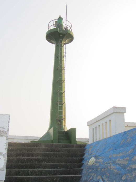 台南安平漁港防波堤 燈塔