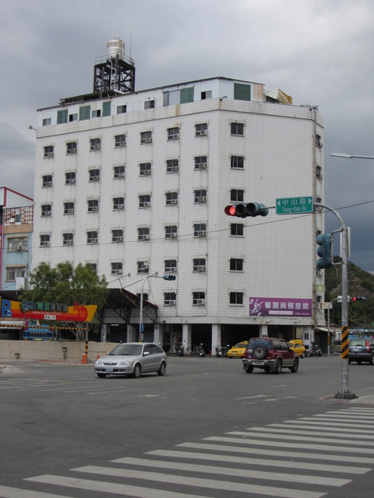 台東新生路 馨園商務旅館