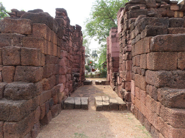 碧邁古城西門 (Pratu Hin Ancient Gate)