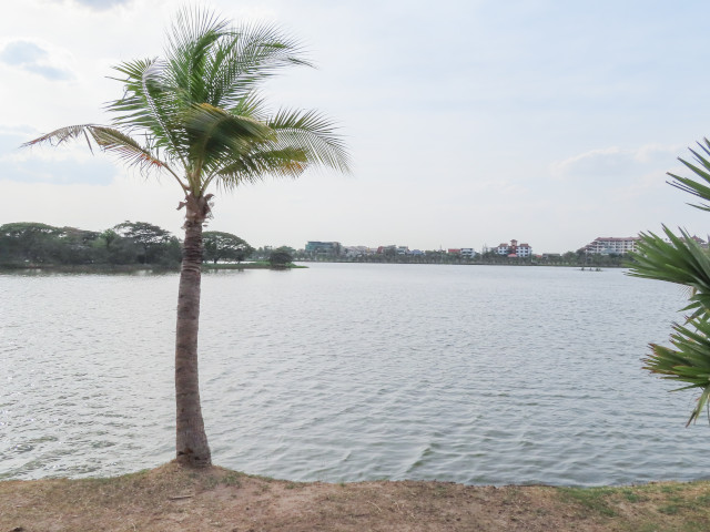 呵叻 Bung Ta Lua Water Park 湖畔緩步徑及腳踏車道