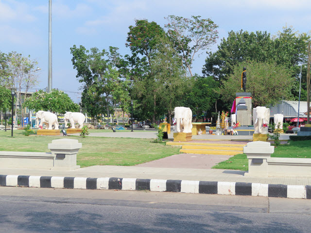 孔敬 Phra Nakhon Si Borirak Monument