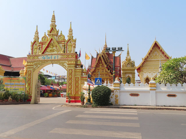 那空拍儂 Nakhon Phanom 湄公河畔 Wat Pho Sri