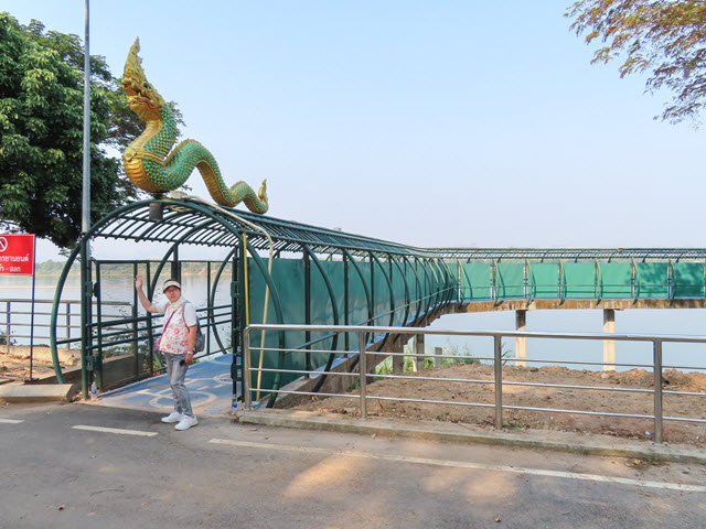 那空拍儂 Nakhon Phanom 湄公河畔懸空棧道