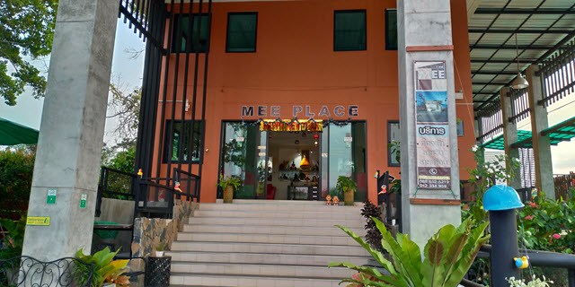 Kumphawapi MEE PLACE Resort