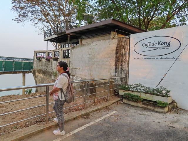 那空拍儂 Nakhon Phanom 湄公河畔 Cafe de kong 咖啡店