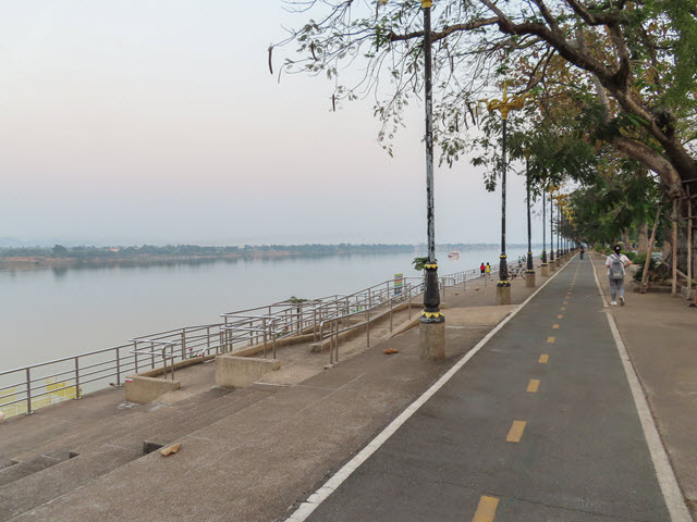 那空拍儂 Nakhon Phanom 湄公河畔步道
