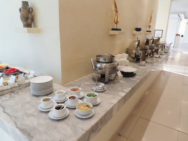 穆達漢 (Mukdahan) Ploy Palace Hotel (普洛伊宮飯店) 餐廳早餐