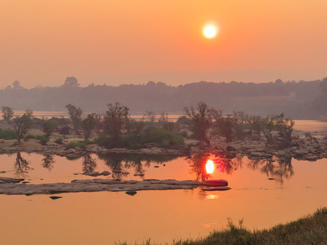 Khong Chiam 湄公河日出