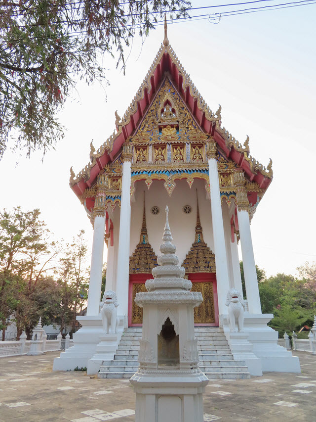烏汶市 Ubon Ratchathani Wat Thung Si Meuang